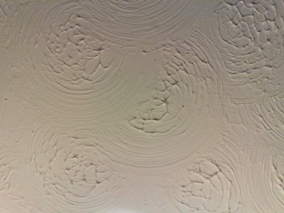 Artex ceiling (may contain asbestos)